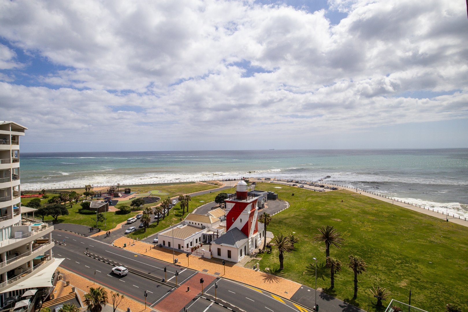 To Let 2 Bedroom Property for Rent in Mouille Point Western Cape